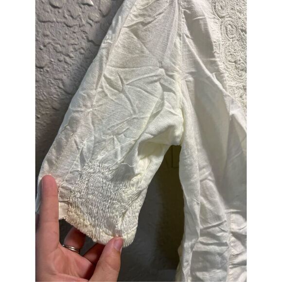 Free People White Embroidered Blouse Woman’s Size Large Small Stain - Picture 4 of 15